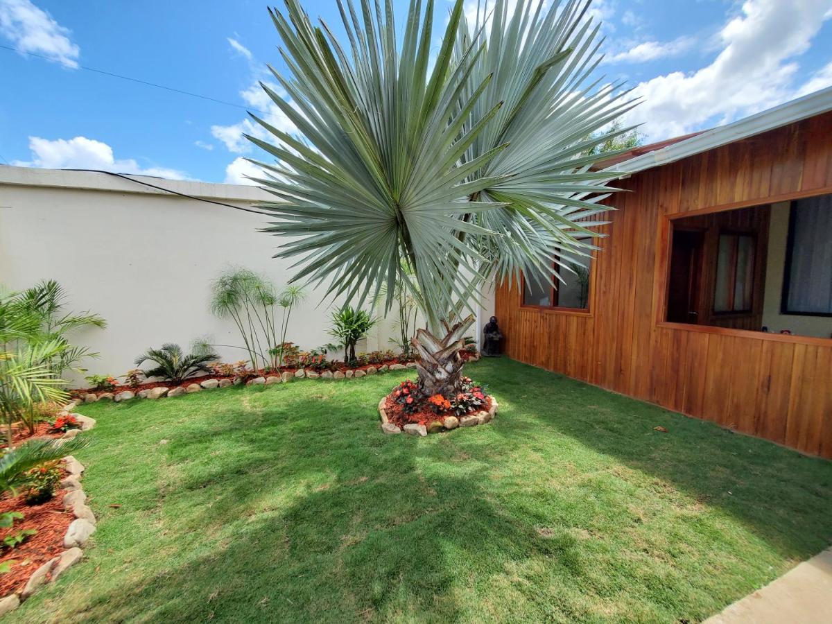 Casa Blanca Hortencia Sucua Exterior foto